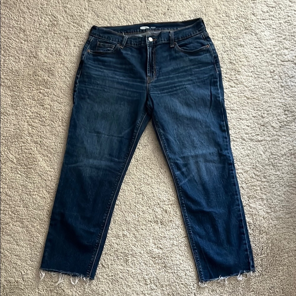 Old Navy Dark Wash Women's Boyfriend Midrise Jeans w/Raw hem